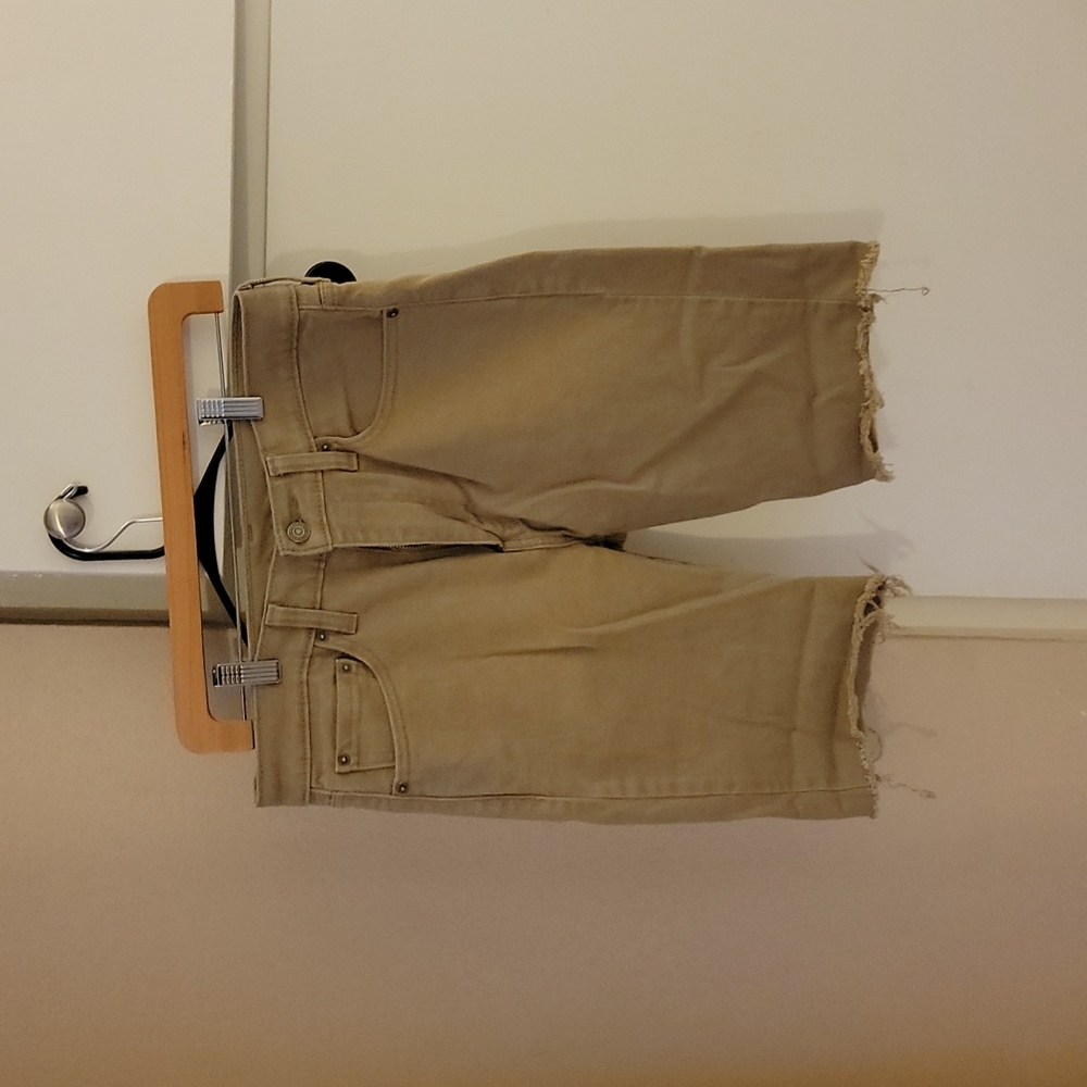 Levi cut offs